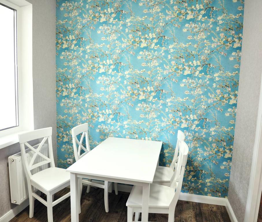 Cosy Apartment At Pozniaky Kiev Luaran gambar